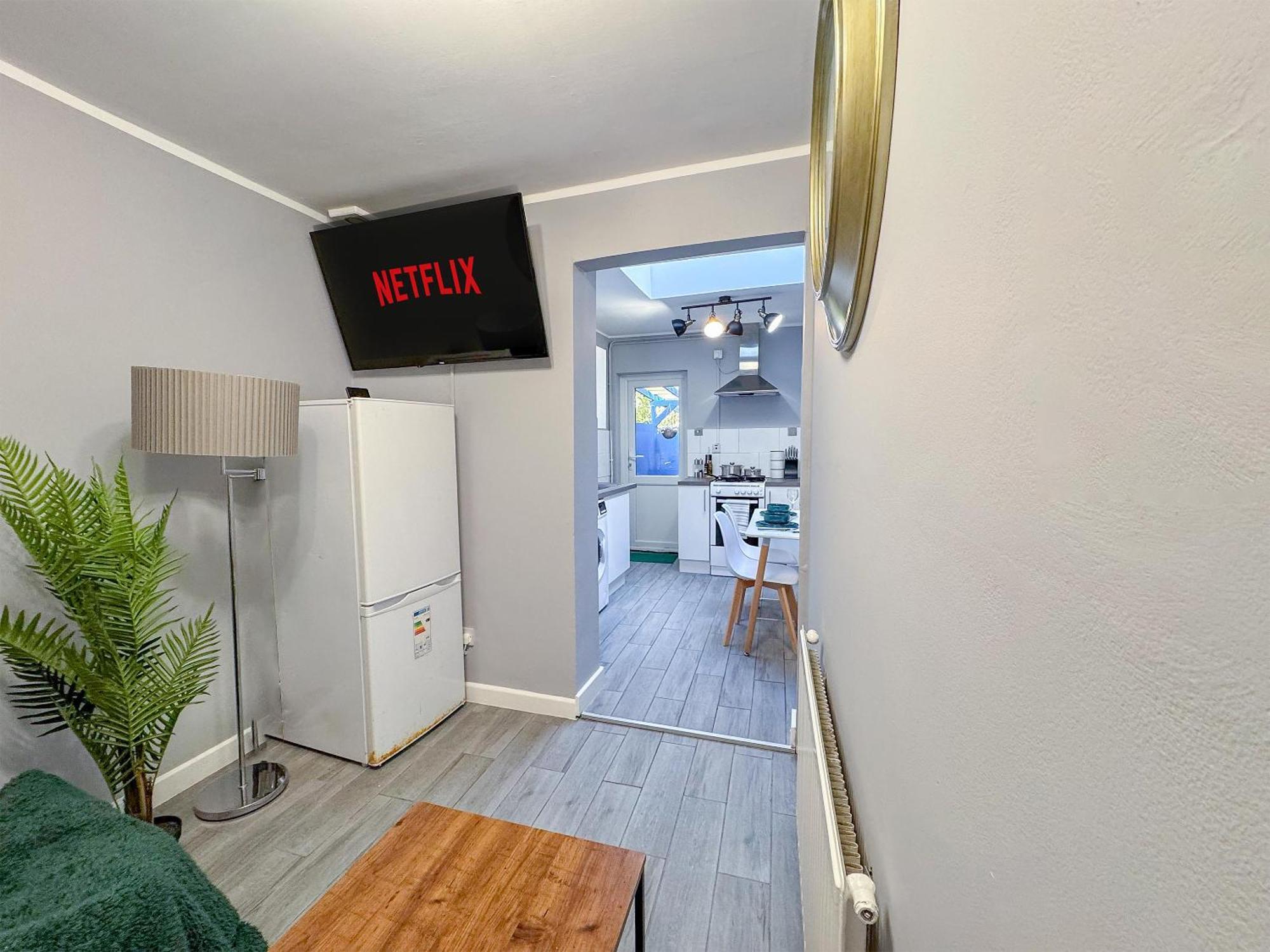 Modern House In Parking-limited Apartment Oxford