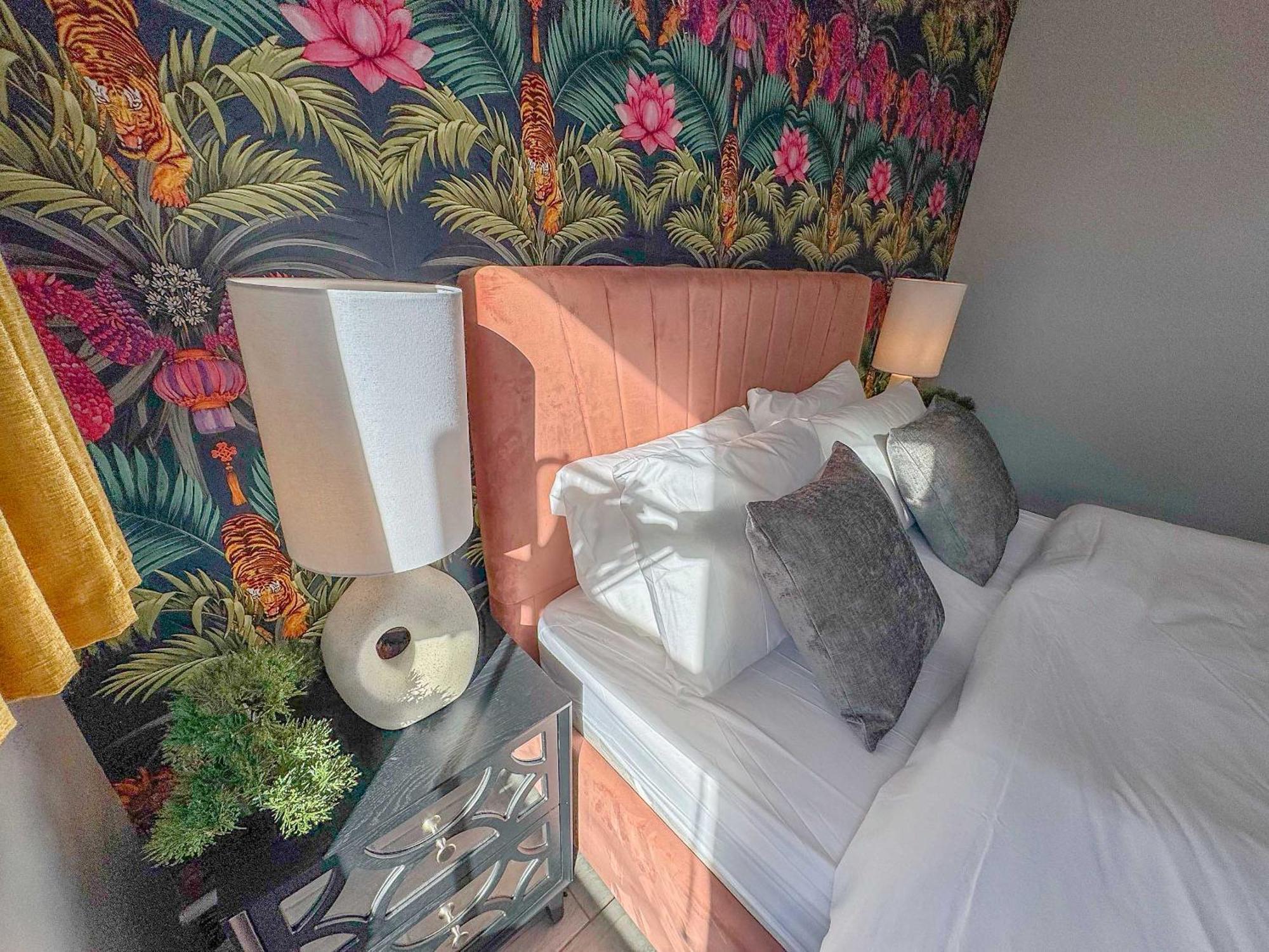Modern House In Parking-limited Apartment Oxford